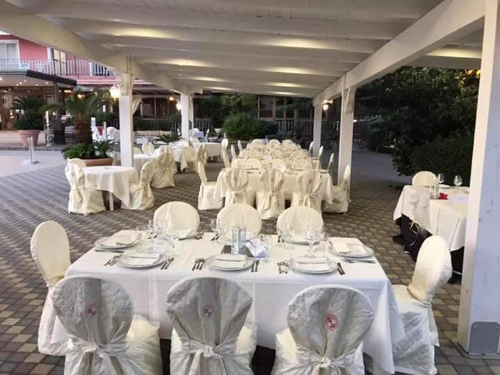 Hotel Ristorante Paradiso Albanella Exterior photo