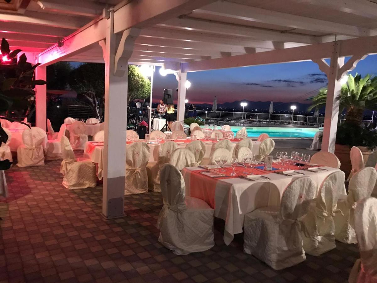 Hotel Ristorante Paradiso Albanella Exterior photo
