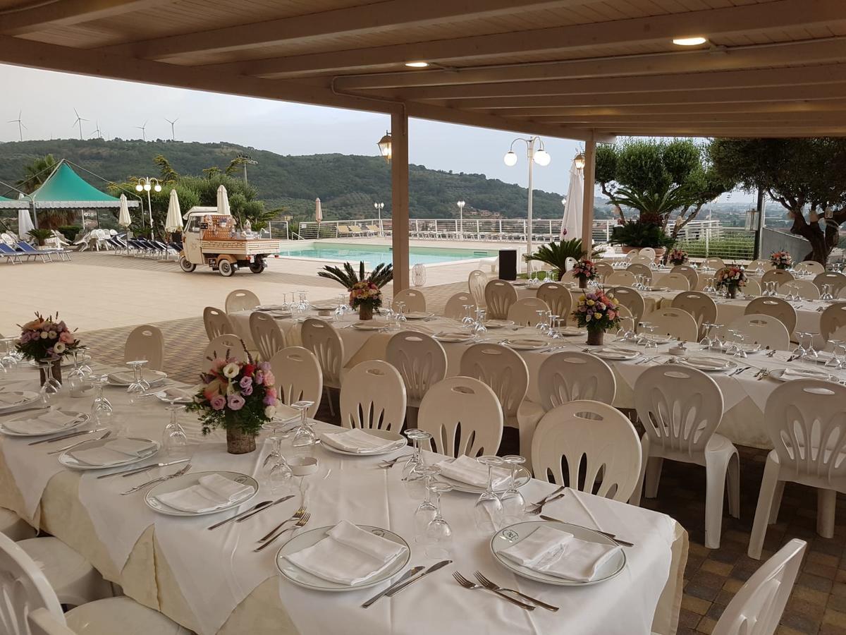 Hotel Ristorante Paradiso Albanella Exterior photo